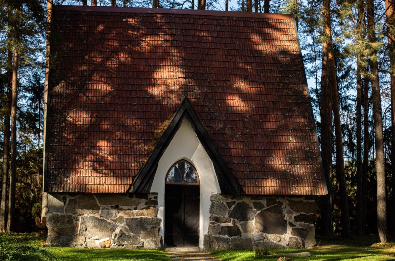 Liuksialan kartanon kappeli